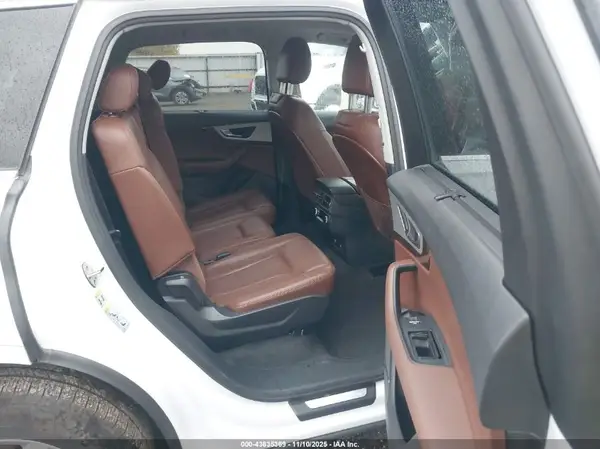 WA1LHAF77KD024043 2019 AUDI Q7 - Image 8