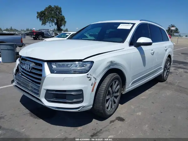 WA1LHAF77KD031333 2019 AUDI Q7 - Image 2