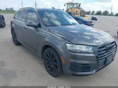 WA1LHAF77KD031476 2019 AUDI Q7