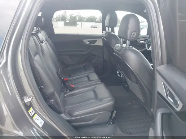 WA1LHAF77KD031476 2019 AUDI Q7 - Image 8