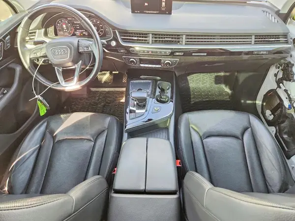 WA1LHAF78HD037764 2017 AUDI Q7 - Image 8