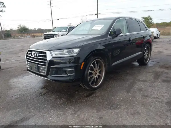 WA1LHAF78HD047162 2017 AUDI Q7 - Image 2