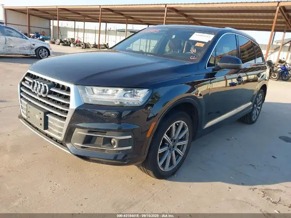 WA1LHAF78JD002941 2018 AUDI Q7 - Image 2