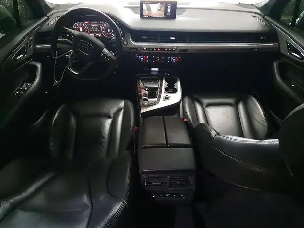WA1LHAF78JD028715 2018 AUDI Q7 - Image 8