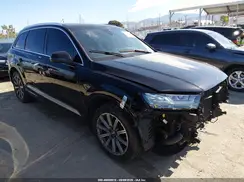 WA1LHAF78JD028827 2018 AUDI Q7