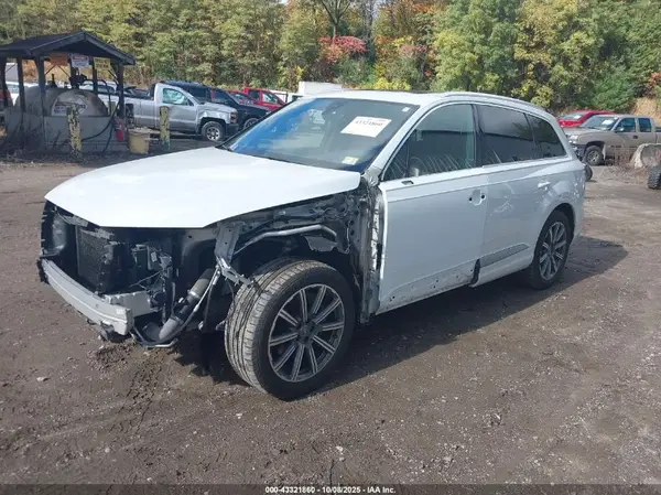 WA1LHAF78JD031128 2018 AUDI Q7 - Image 2