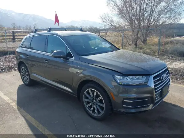 WA1LHAF78JD033266 2018 AUDI Q7 - Image 1