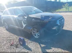 WA1LHAF78JD055171 2018 AUDI Q7