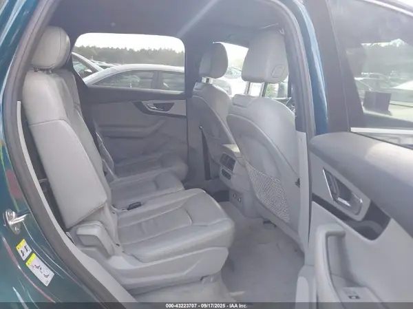 WA1LHAF78KD017523 2019 AUDI Q7 - Image 8