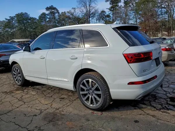 WA1LHAF78KD028196 2019 AUDI Q7 - Image 2