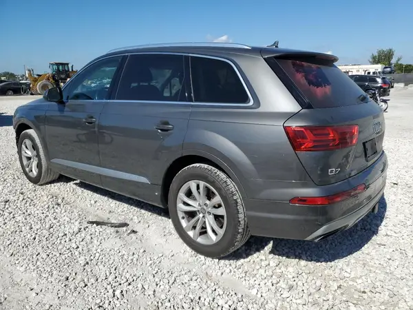 WA1LHAF78KD035360 2019 AUDI Q7 - Image 2