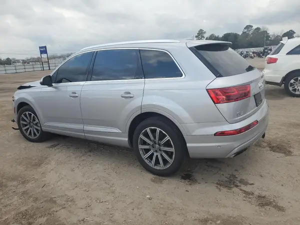 WA1LHAF78KD039389 2019 AUDI Q7 - Image 2