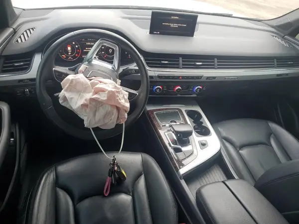 WA1LHAF78KD039389 2019 AUDI Q7 - Image 8
