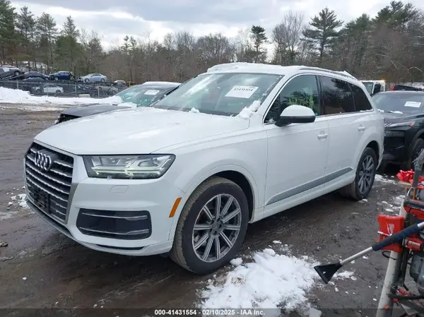 WA1LHAF78KD043829 2019 AUDI Q7 - Image 2