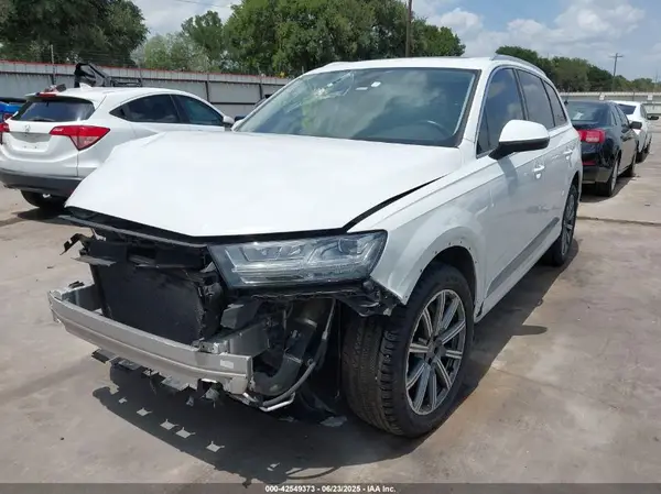 WA1LHAF79HD037532 2017 AUDI Q7 - Image 2