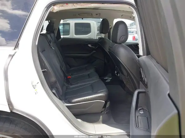 WA1LHAF79HD037532 2017 AUDI Q7 - Image 8