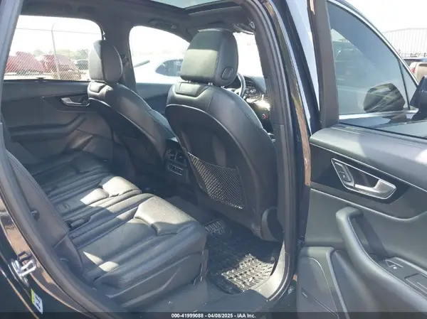 WA1LHAF79HD052824 2017 AUDI Q7 - Image 8