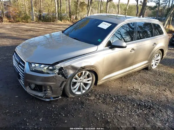 WA1LHAF79JD002575 2018 AUDI Q7 - Image 2