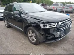 WA1LHAF79JD017321 2018 AUDI Q7