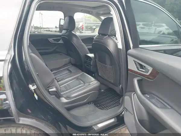 WA1LHAF79JD017321 2018 AUDI Q7 - Image 8