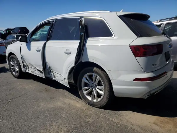 WA1LHAF79JD039531 2018 AUDI Q7 - Image 2