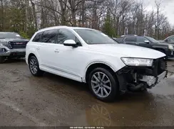 WA1LHAF79JD050612 2018 AUDI Q7