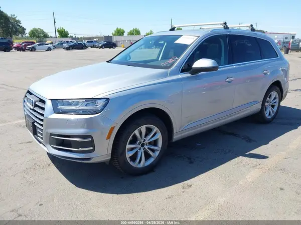 WA1LHAF79KD019037 2019 AUDI Q7 - Image 2