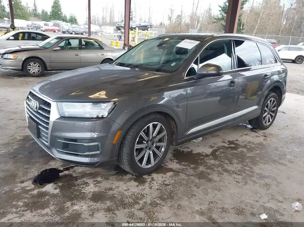 WA1LHAF79KD019376 2019 AUDI Q7 - Image 2