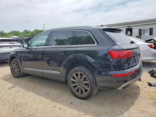 WA1LHAF79KD019555 2019 AUDI Q7 - Image 2