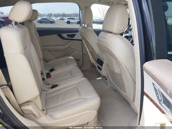 WA1LHAF79KD022553 2019 AUDI Q7 - Image 8