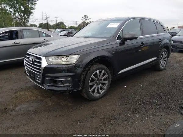 WA1LHAF79KD025677 2019 AUDI Q7 - Image 2