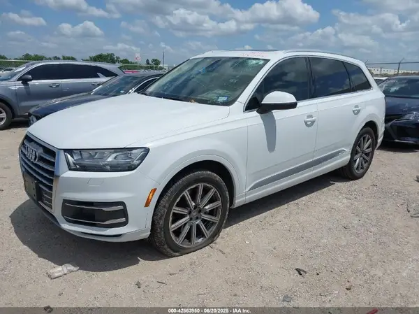 WA1LHAF79KD025758 2019 AUDI Q7 - Image 2