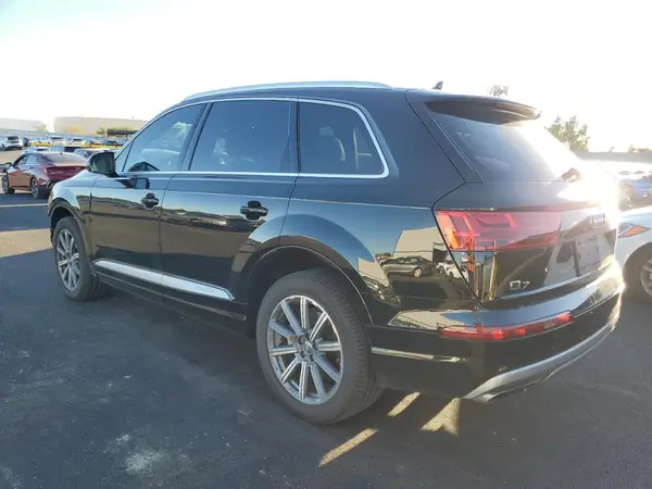 WA1LHAF79KD026733 2019 AUDI Q7 - Image 2