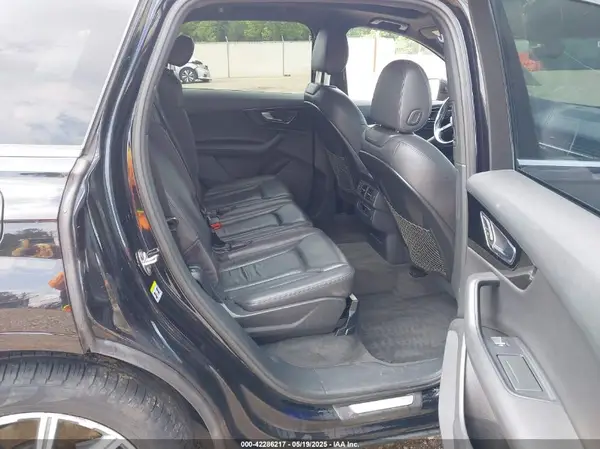 WA1LHAF7XHD040259 2017 AUDI Q7 - Image 8