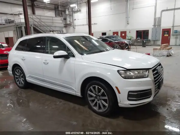 WA1LHAF7XHD042884 2017 AUDI Q7 - Image 1