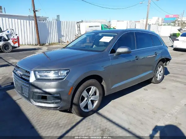 WA1LHAF7XHD046093 2017 AUDI Q7 - Image 2