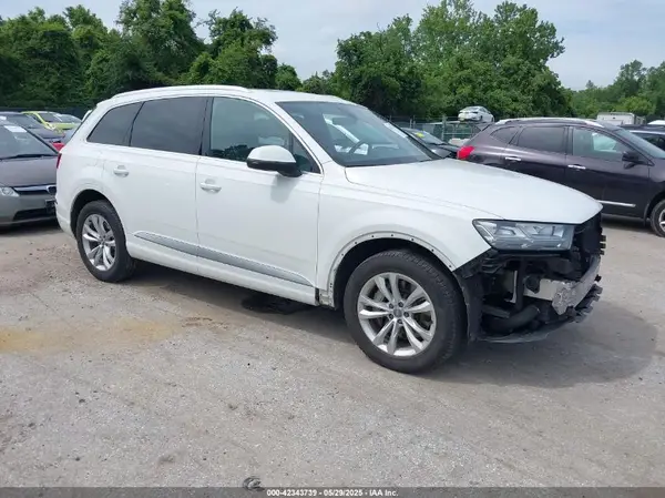 WA1LHAF7XHD048636 2017 AUDI Q7 - Image 1
