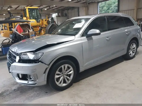 WA1LHAF7XHD049883 2017 AUDI Q7 - Image 2