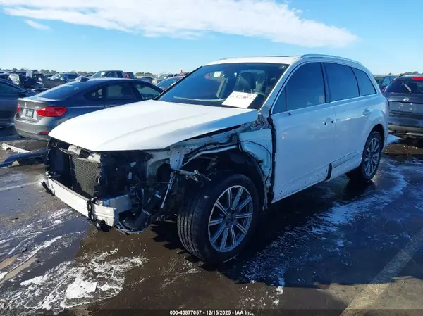 WA1LHAF7XHD052170 2017 AUDI Q7 - Image 2