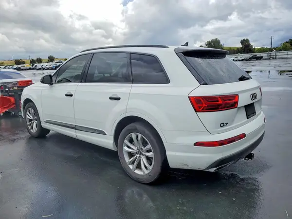 WA1LHAF7XJD013987 2018 AUDI Q7 - Image 2