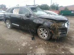 WA1LHAF7XJD019174 2018 AUDI Q7