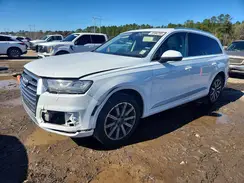 WA1LHAF7XJD019529 2018 AUDI Q7