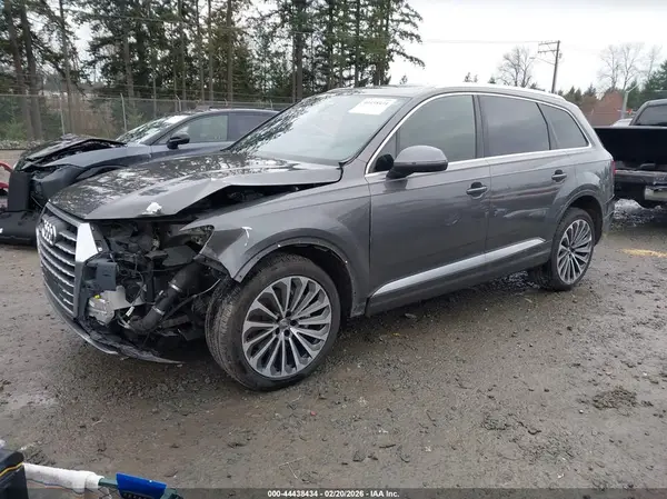 WA1LHAF7XJD032653 2018 AUDI Q7 - Image 2