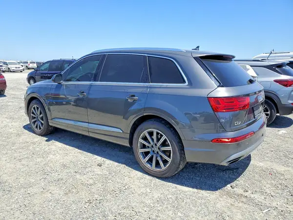 WA1LHAF7XJD038856 2018 AUDI Q7 - Image 2