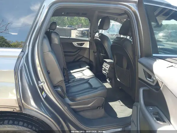 WA1LHAF7XJD045712 2018 AUDI Q7 - Image 8
