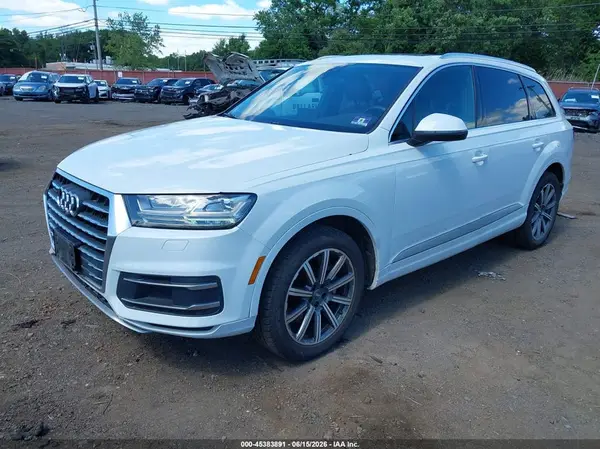 WA1LHAF7XKD024585 2019 AUDI Q7 - Image 2