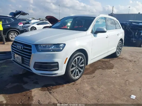 WA1LHAF7XKD033402 2019 AUDI Q7 - Image 2