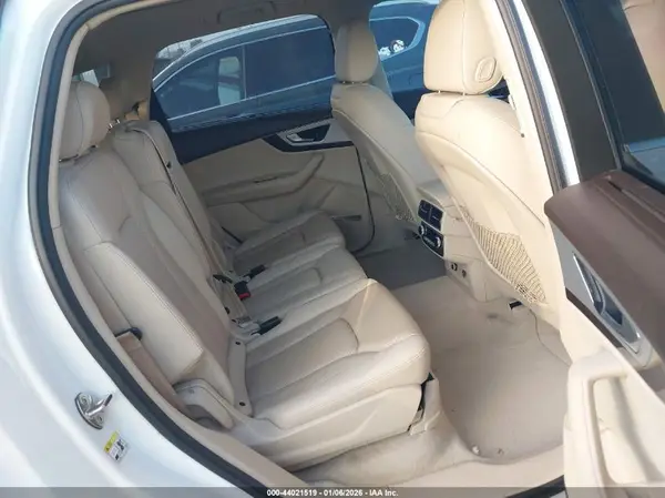 WA1LHAF7XKD033707 2019 AUDI Q7 - Image 8