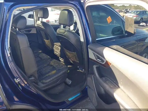 WA1LHAF7XKD039782 2019 AUDI Q7 - Image 8
