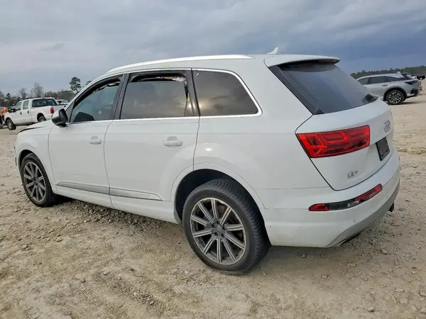 WA1LHAF7XKD042374 2019 AUDI Q7 - Image 2